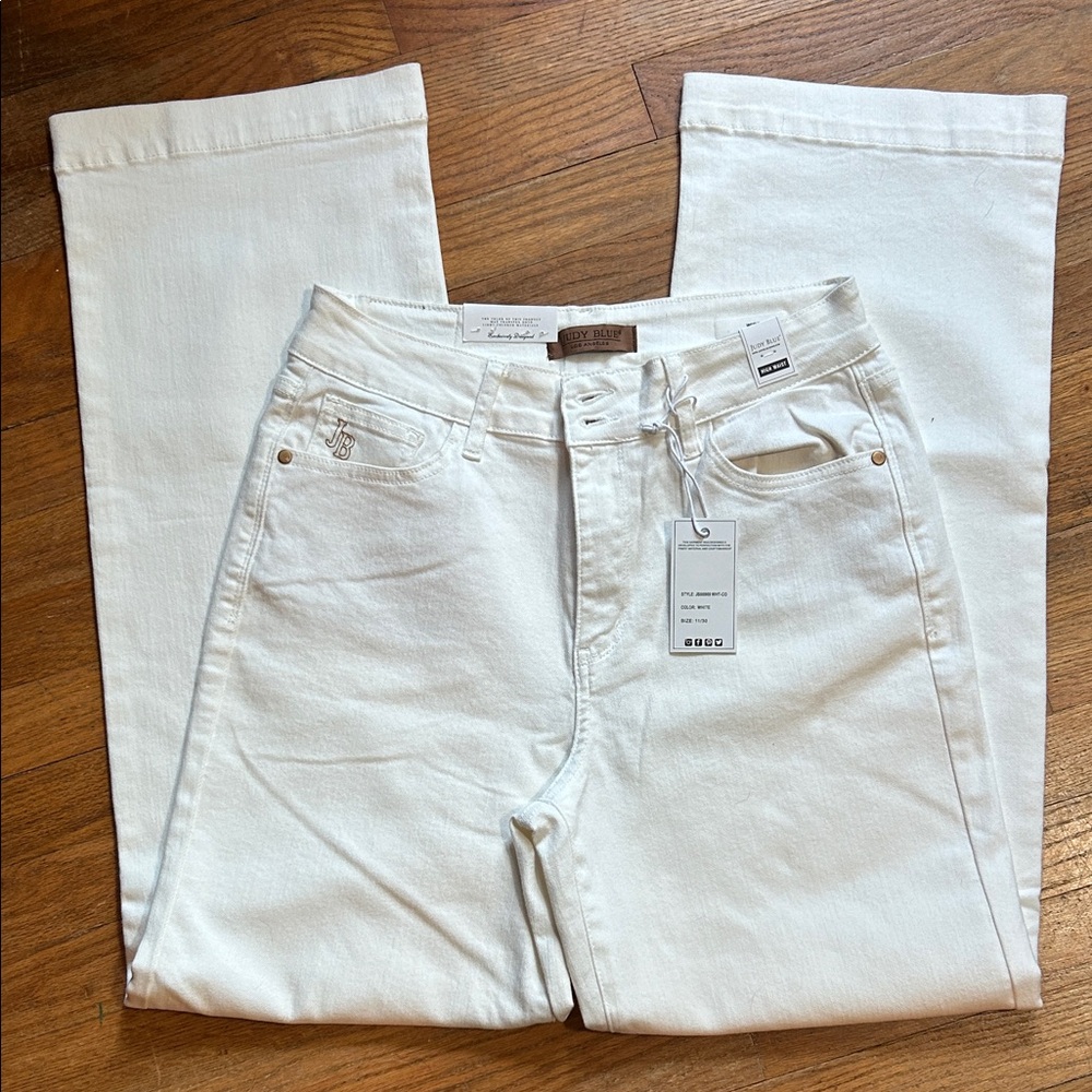 Judy Blue Women's Cream Straight Leg Jeans